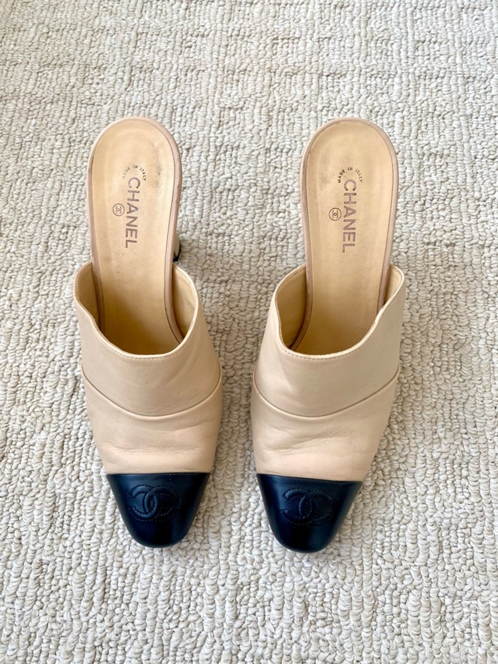 CHANEL Two-Tone Beige and Black Cap-Toe Mule Heels - size 7 1/2 - Picture 12 of 12